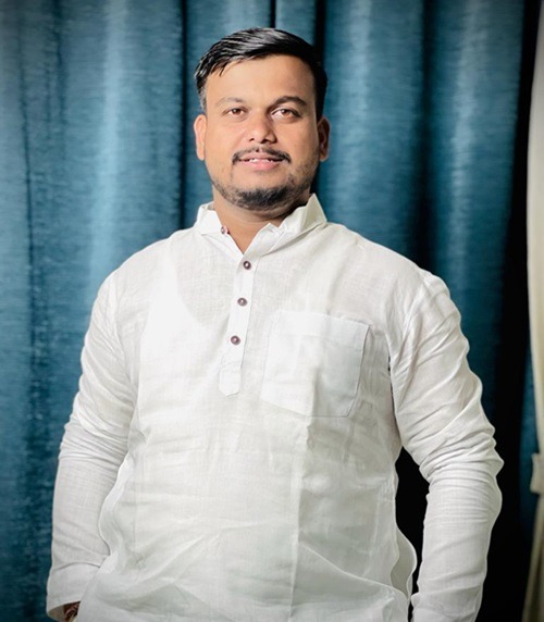 Aniket Digambar Gawari